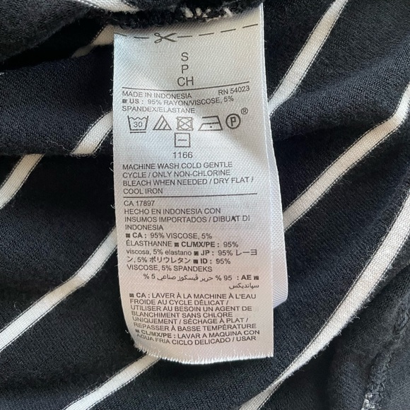 Old Navy Striped Long Sleeve Swing Dress - Picture 2 of 6